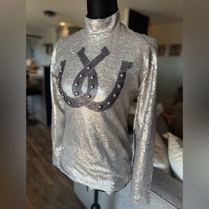 Double D Ranch Blingy Horseshoe Top